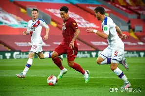 挪威队在比赛中战胜利物浦,奋勇取得胜利 挪威队在比赛中战胜利物浦,奋勇取得胜利